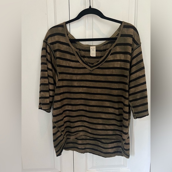 We the Free Head in the Clouds Stripe V Neck Tee Size Small - Picture 6 of 14